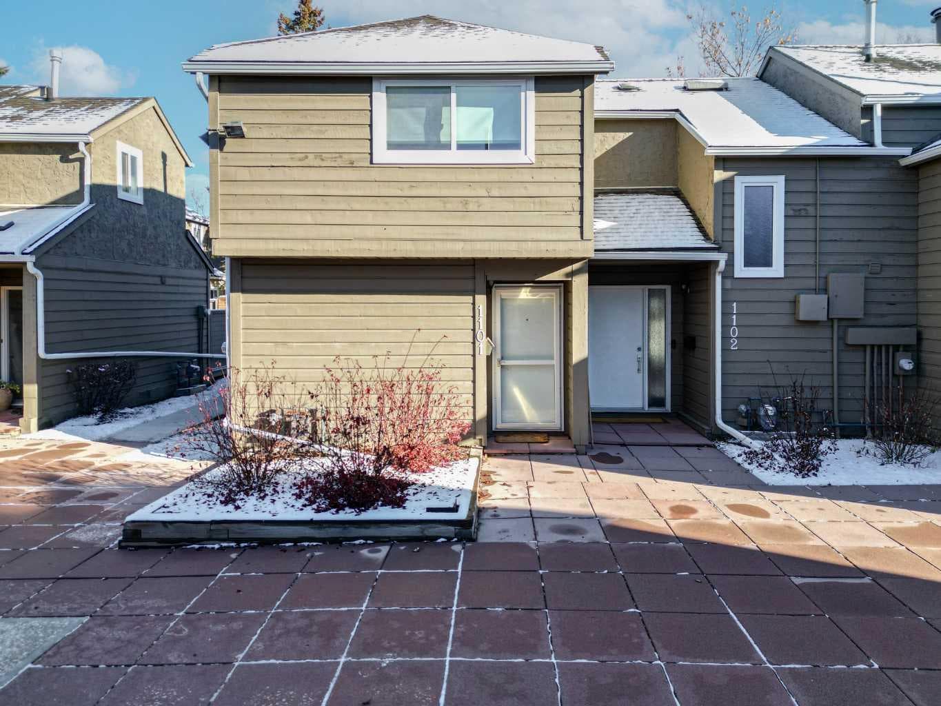 1101, 829 Coach Bluff Crescent SW