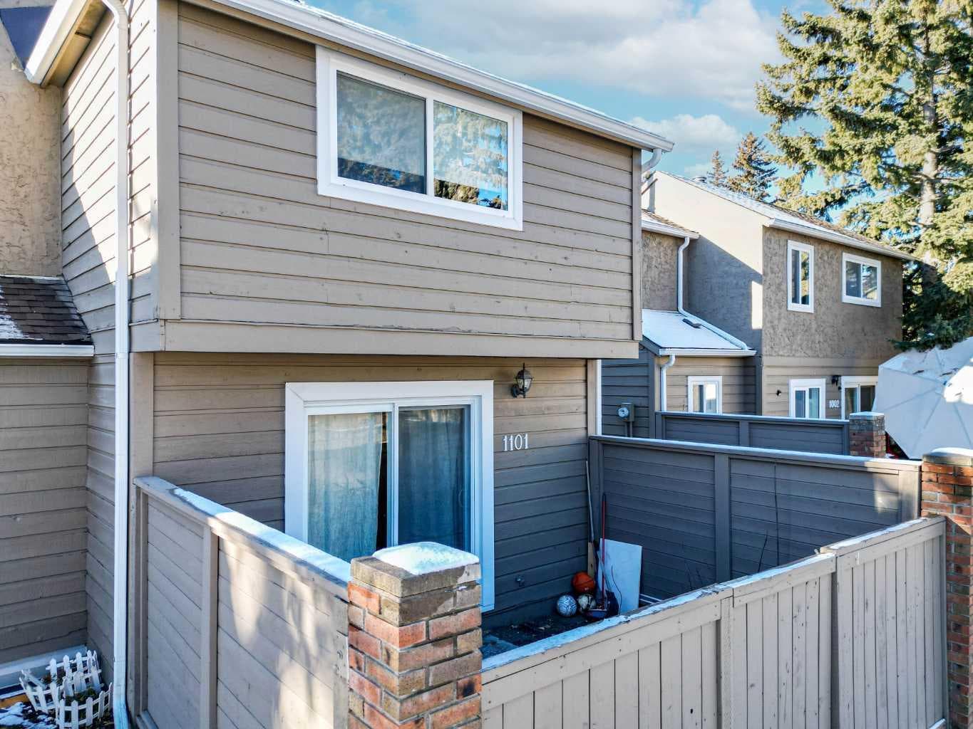 1101, 829 Coach Bluff Crescent SW