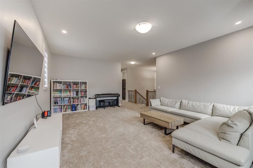146 Yorkstone Way SW