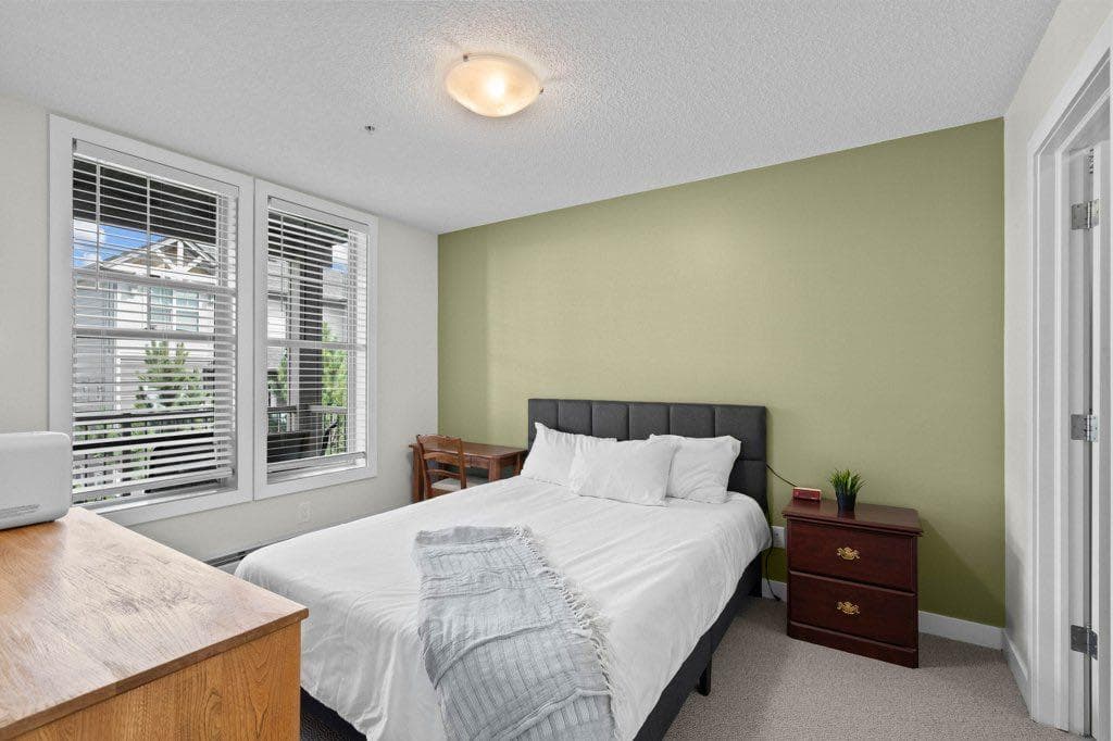 304, 201 Sunset Drive 