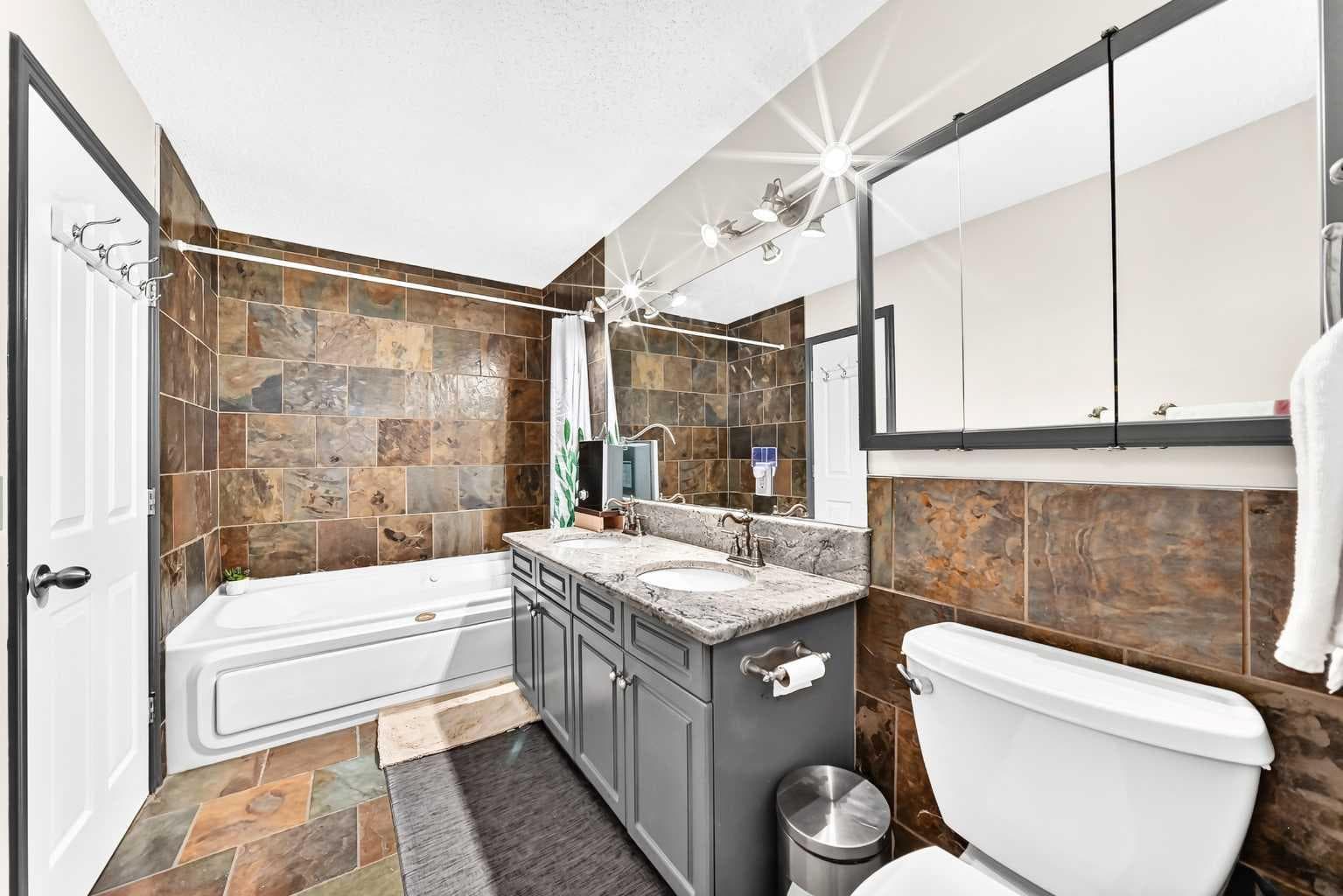 283 Applestone Park SE