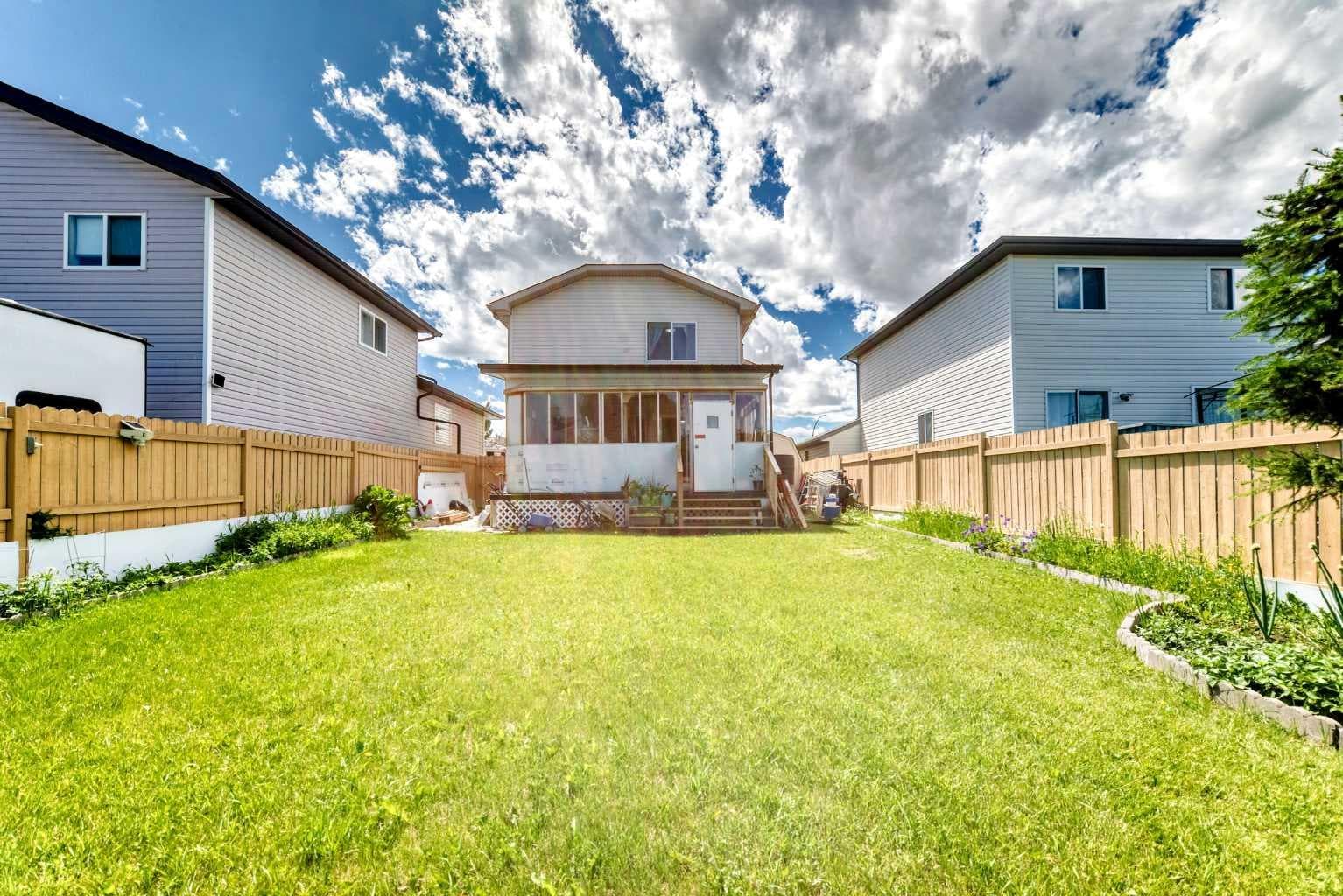 283 Applestone Park SE
