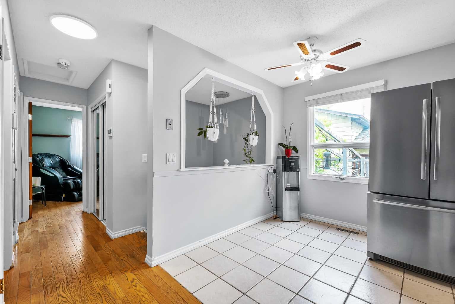 215 ERIN WOODS Drive SE