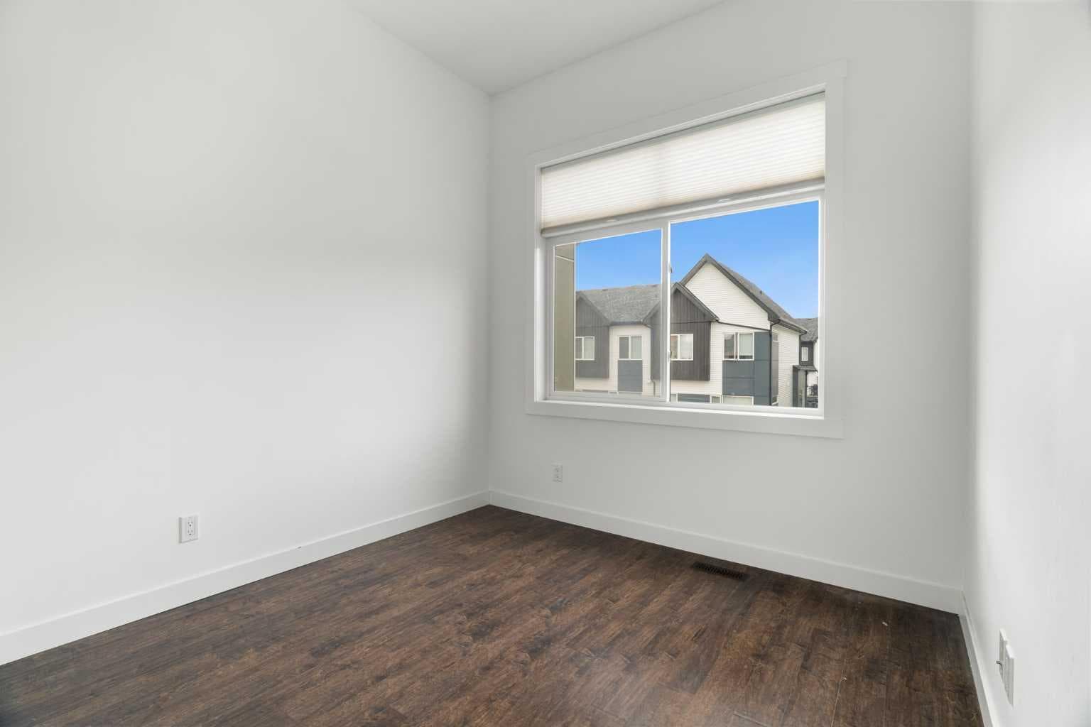 205, 1530 Bayside Avenue SW