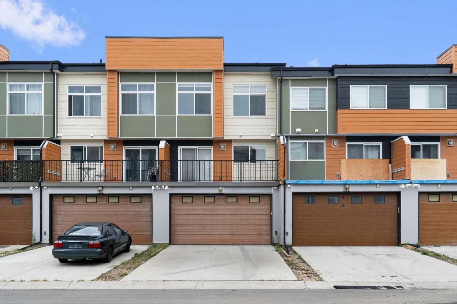 205, 1530 Bayside Avenue SW