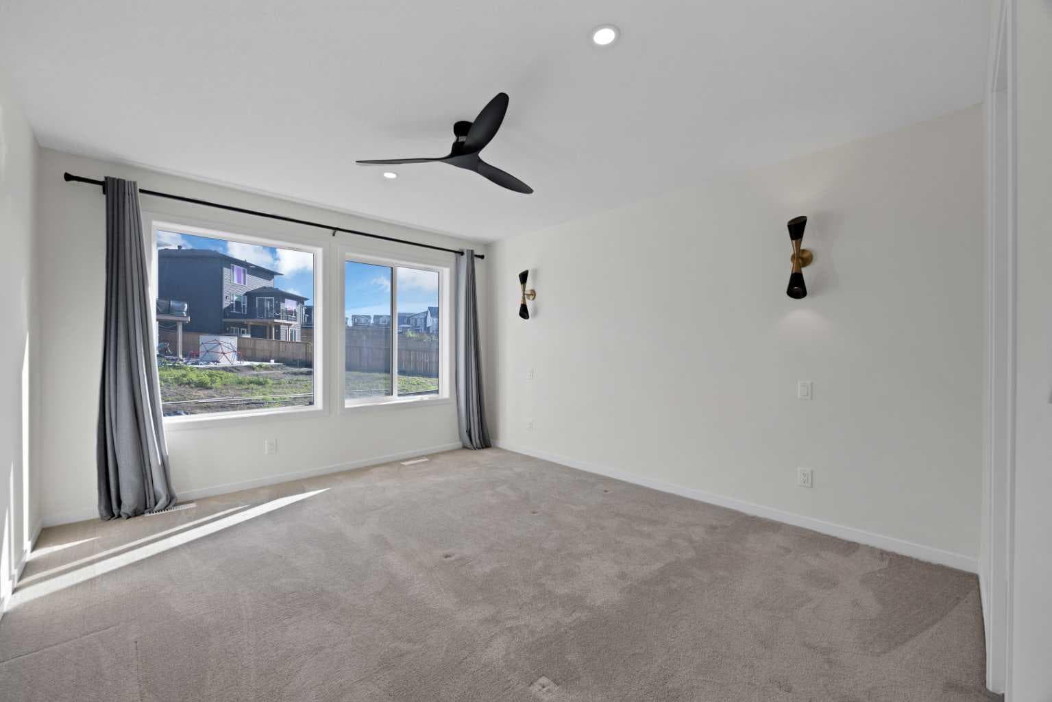 229 Calhoun Crescent NE