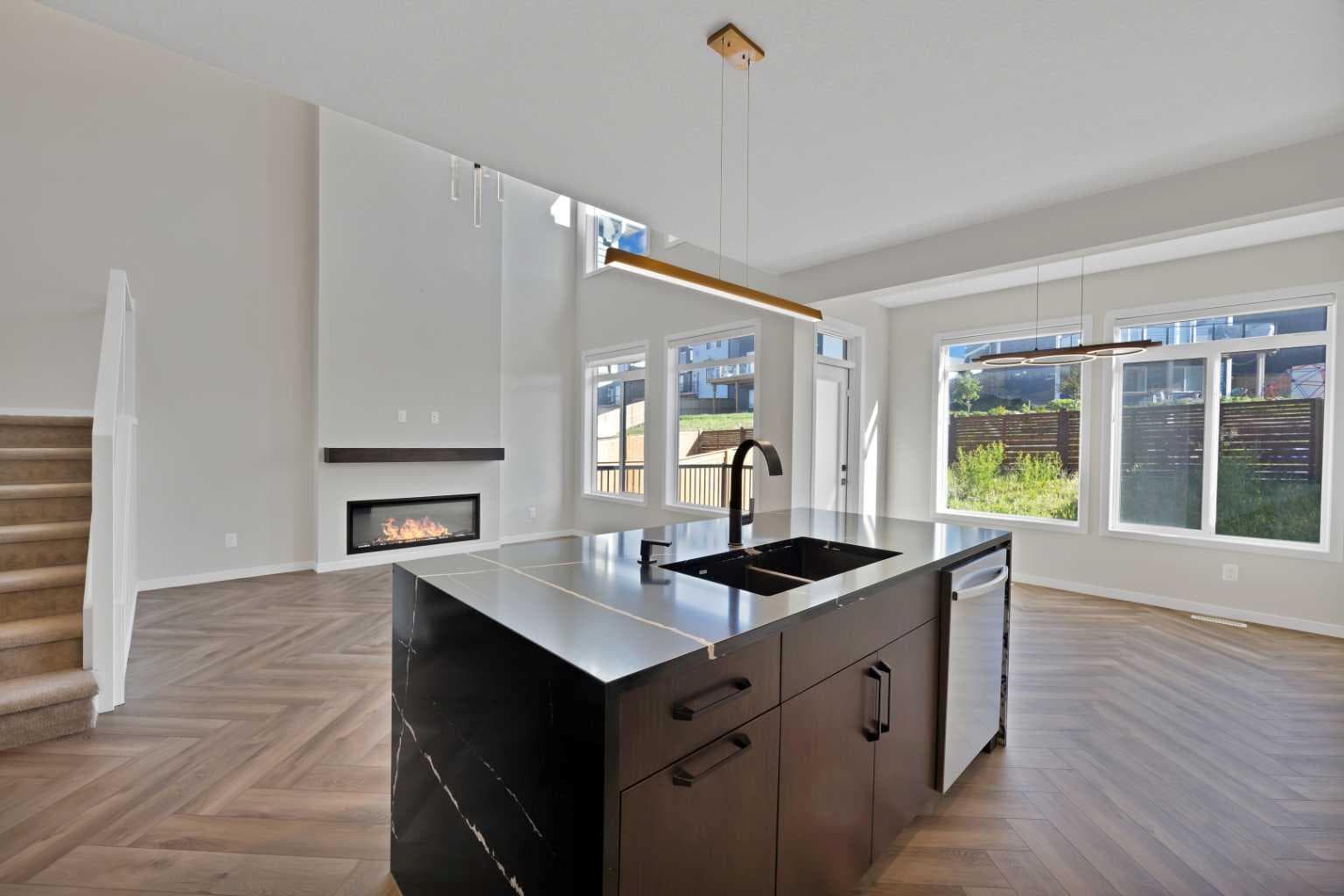 229 Calhoun Crescent NE