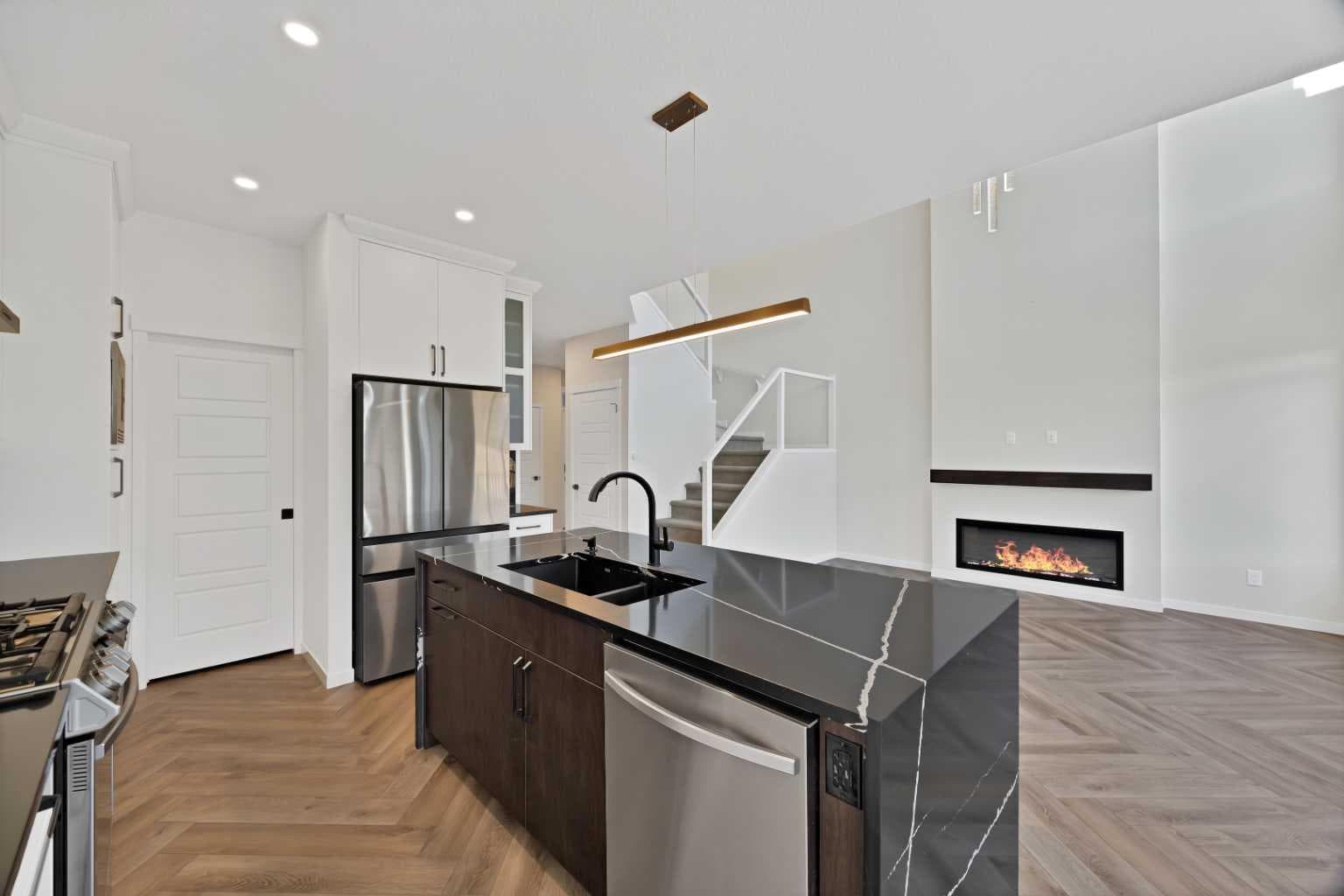 229 Calhoun Crescent NE