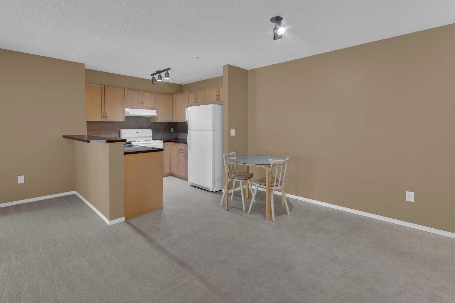 6213, 70 Panamount Drive NW