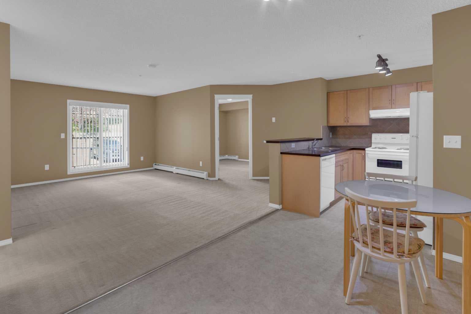 6213, 70 Panamount Drive NW