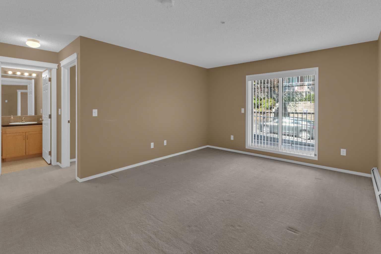 6213, 70 Panamount Drive NW