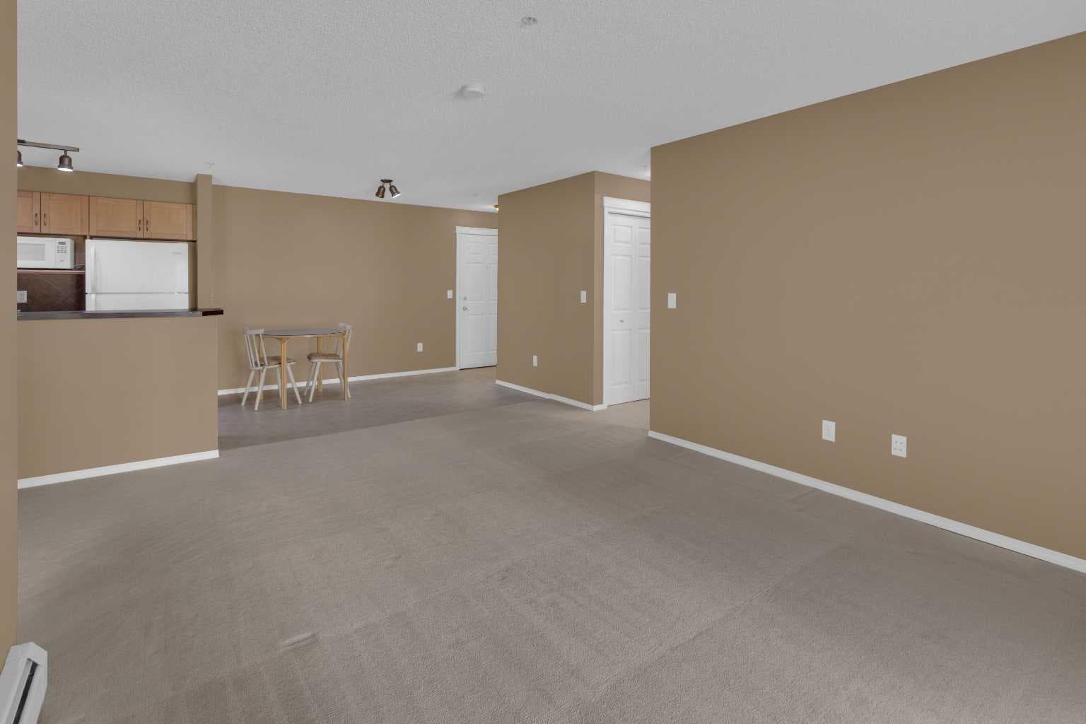 6213, 70 Panamount Drive NW