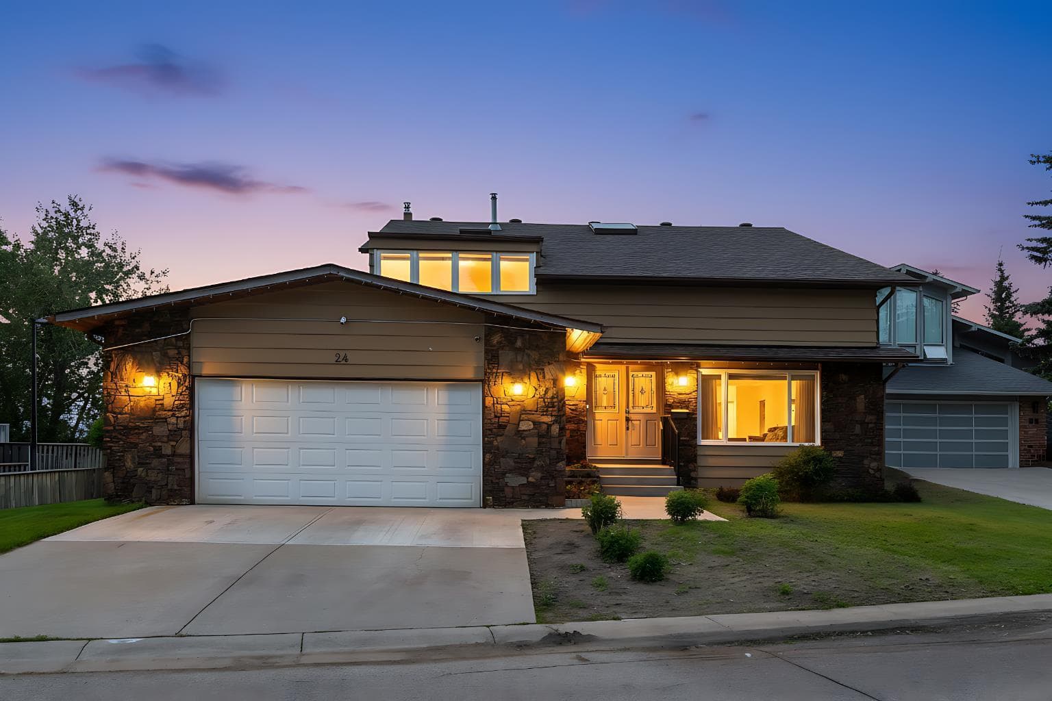 24 Woodgrove Crescent SW