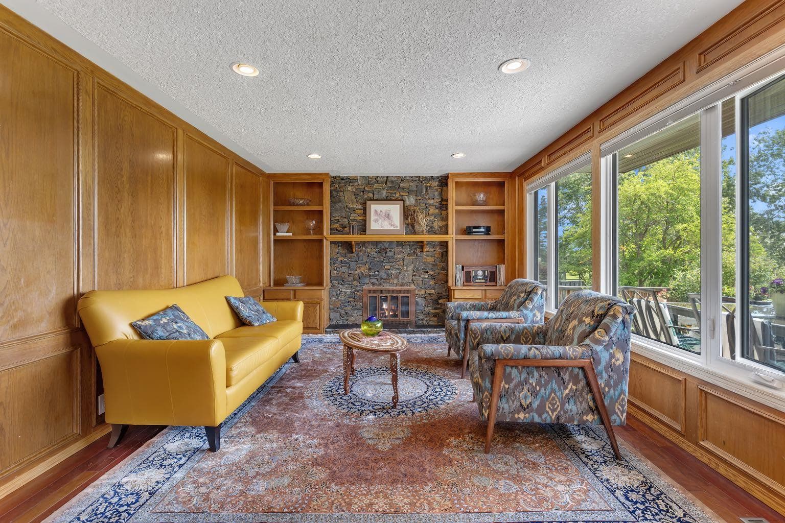 24 Woodgrove Crescent SW