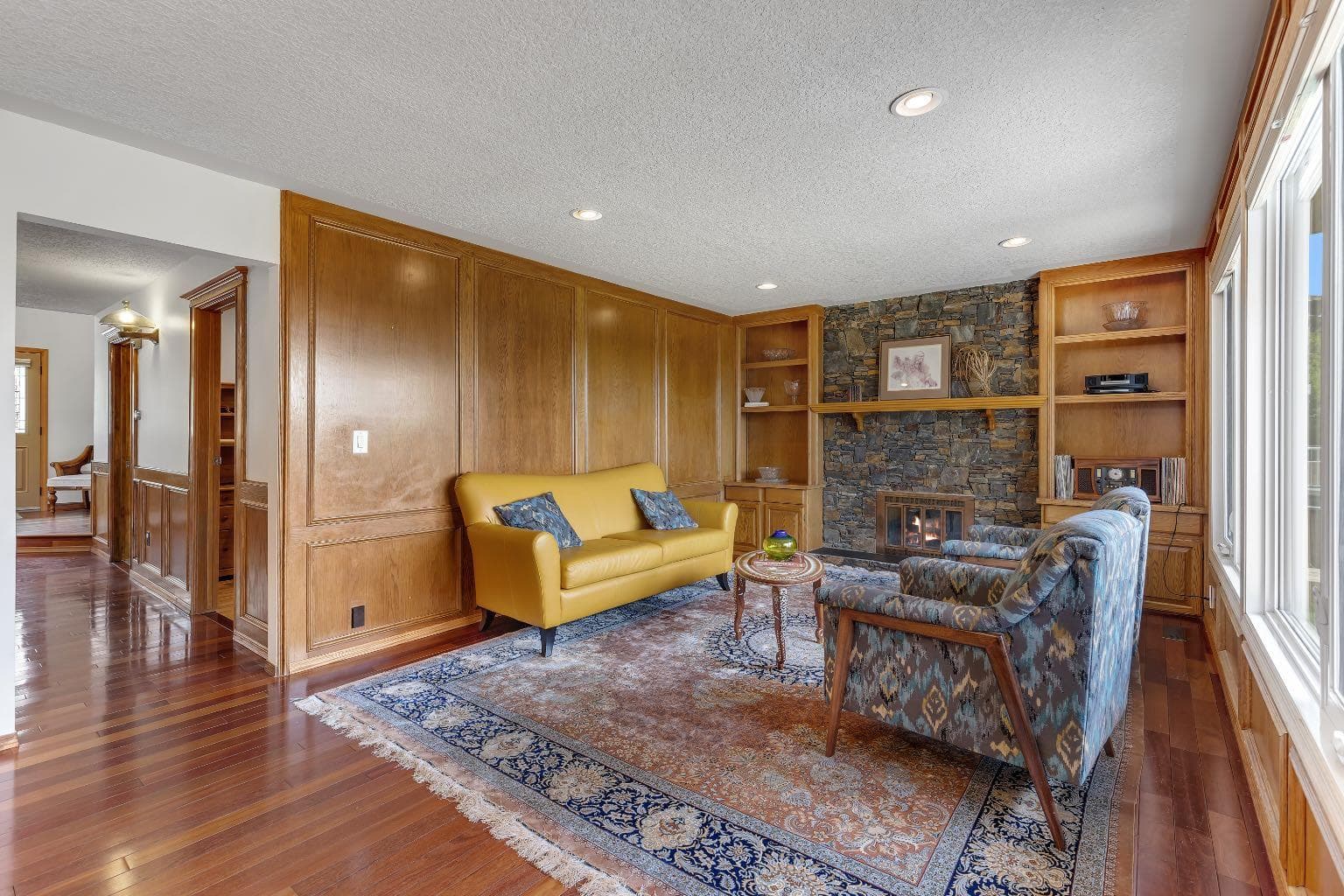 24 Woodgrove Crescent SW