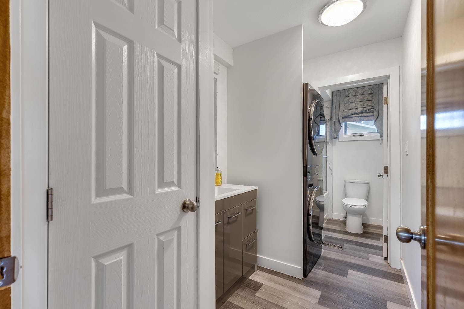 24 Woodgrove Crescent SW