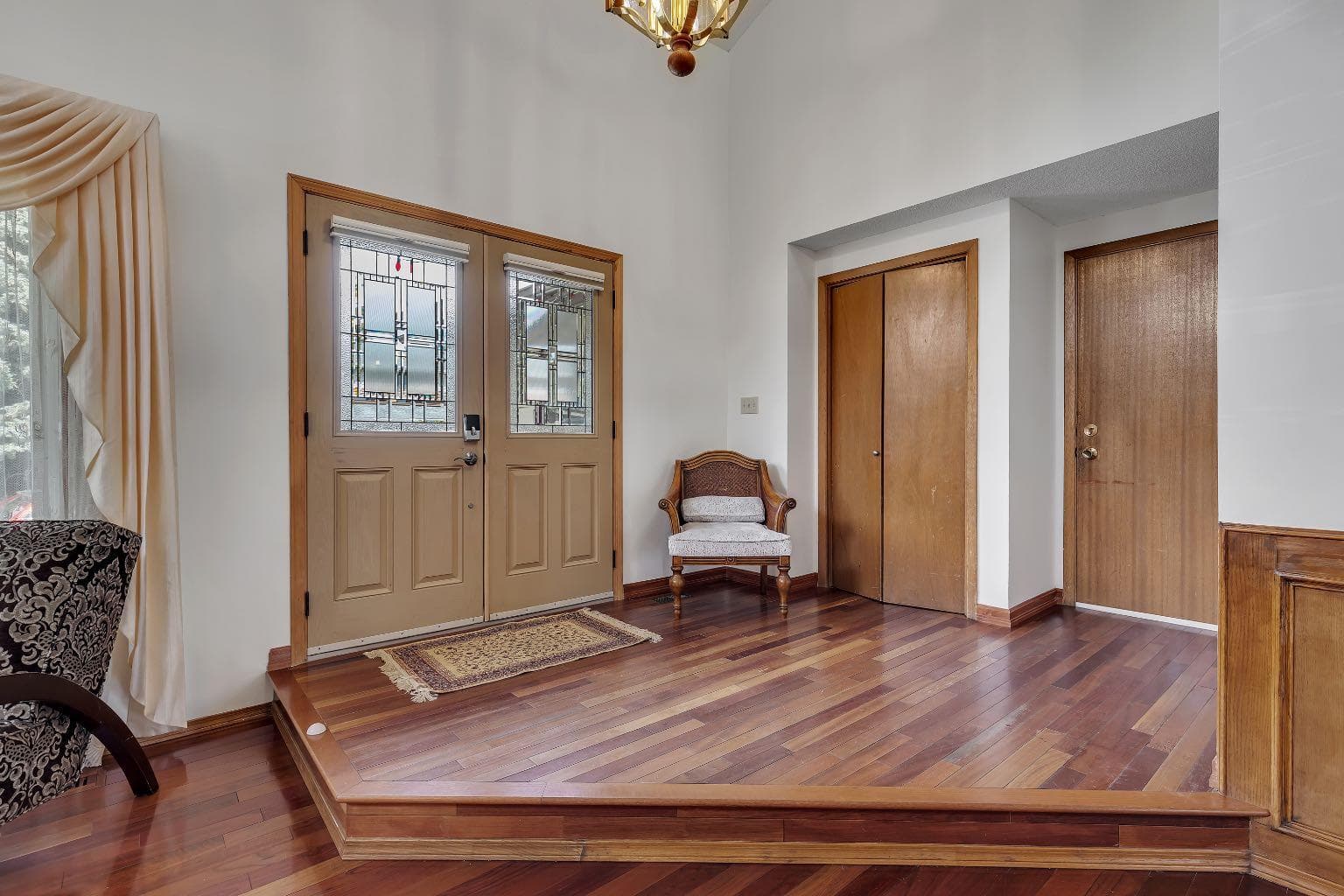 24 Woodgrove Crescent SW