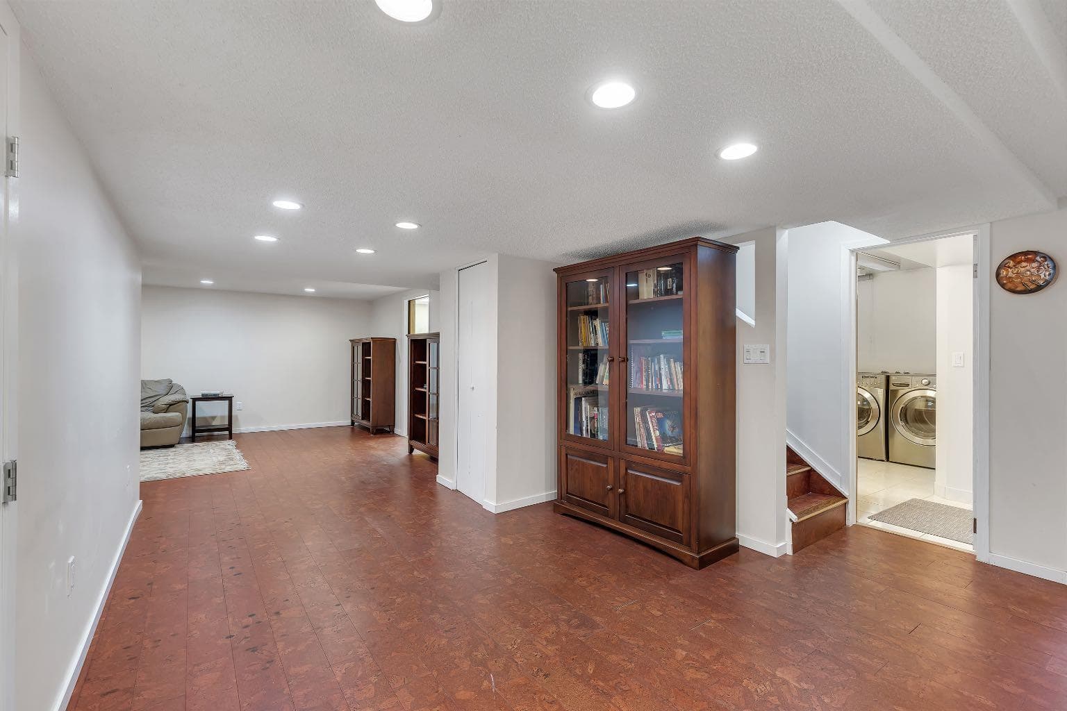 24 Woodgrove Crescent SW