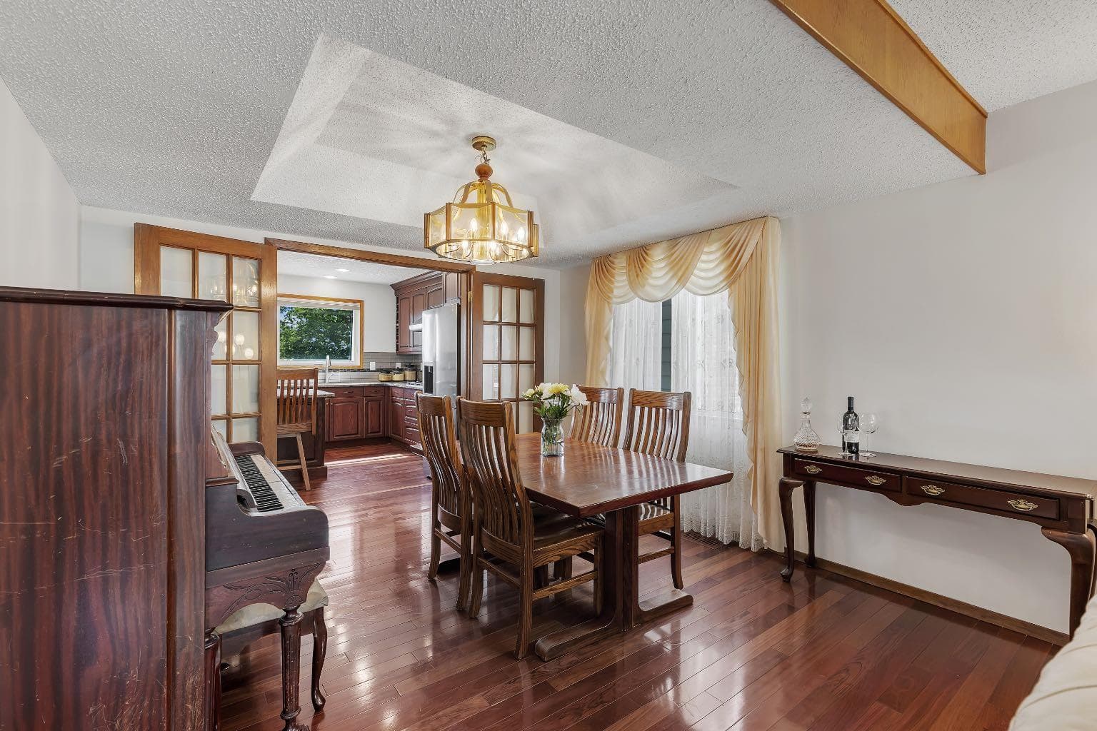 24 Woodgrove Crescent SW