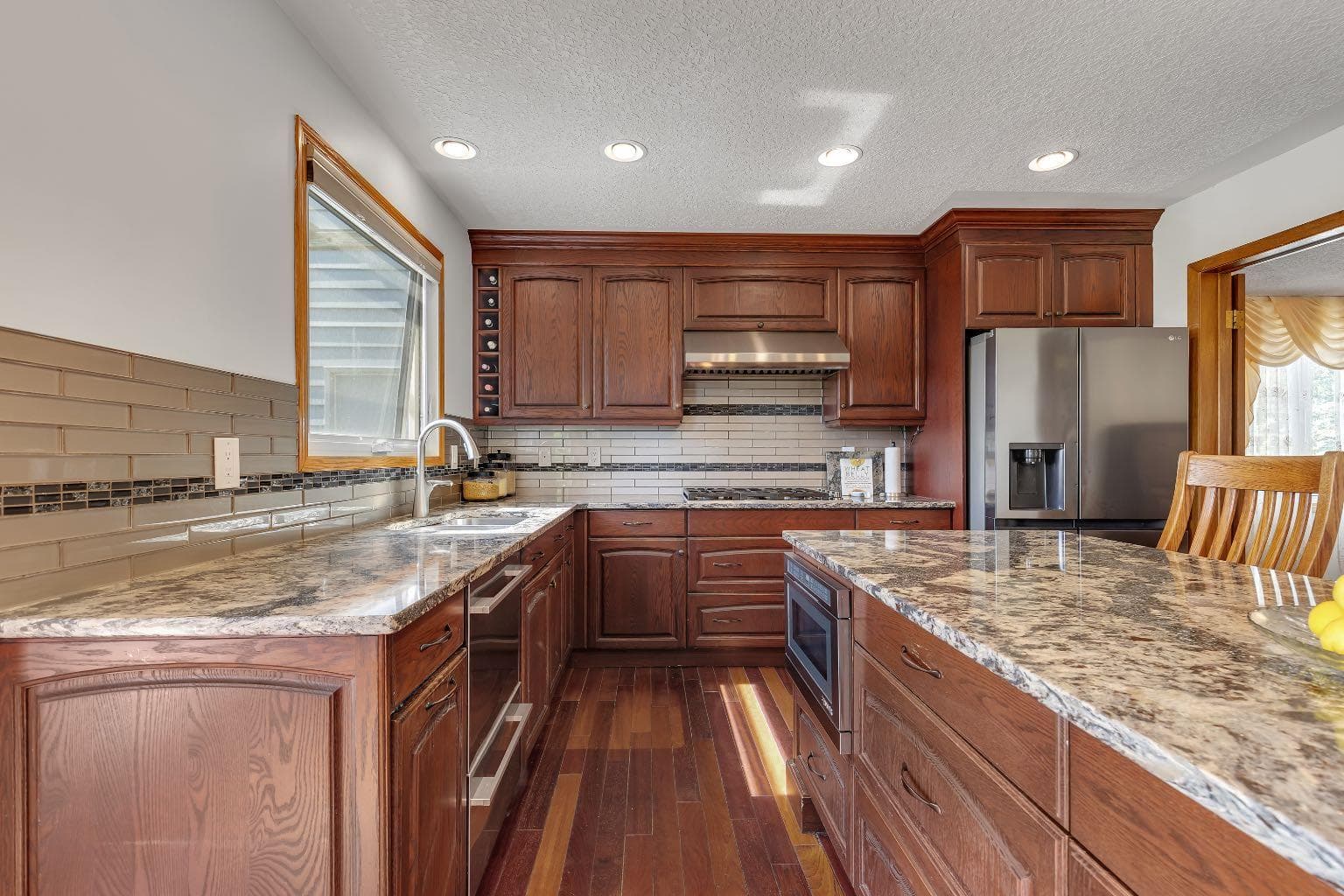 24 Woodgrove Crescent SW
