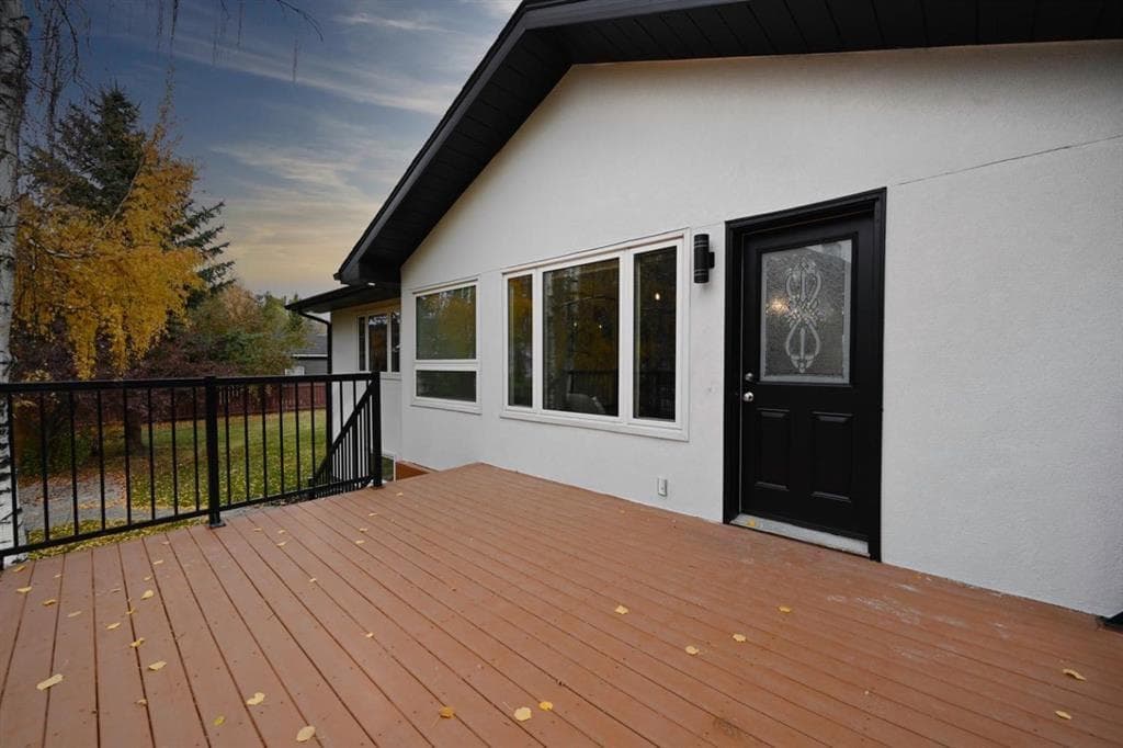 941 west chestermere Drive 