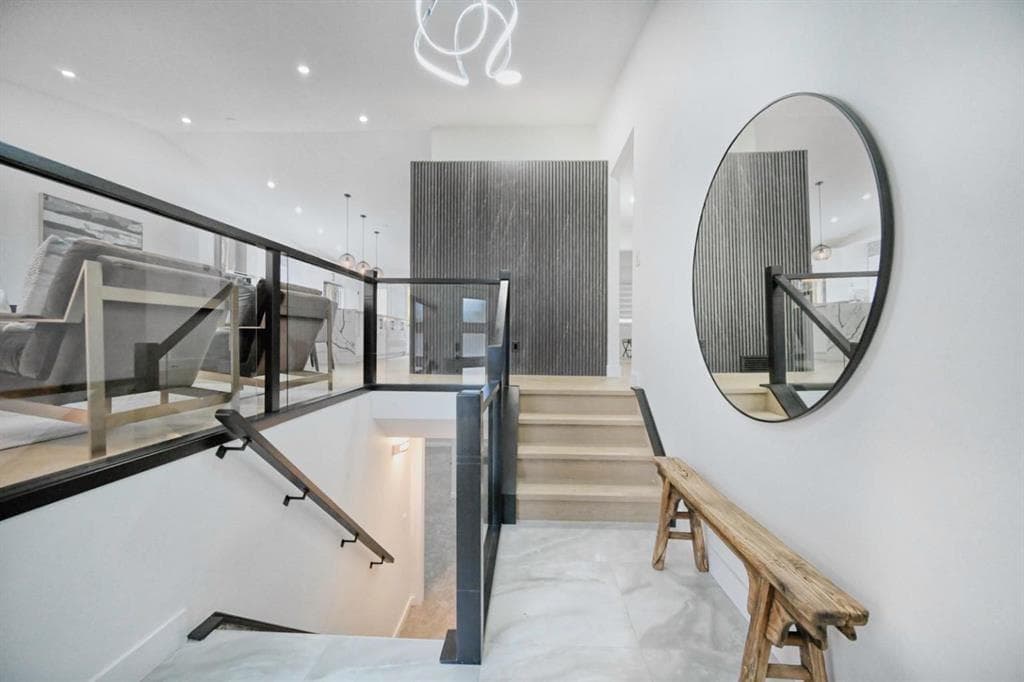 941 west chestermere Drive 