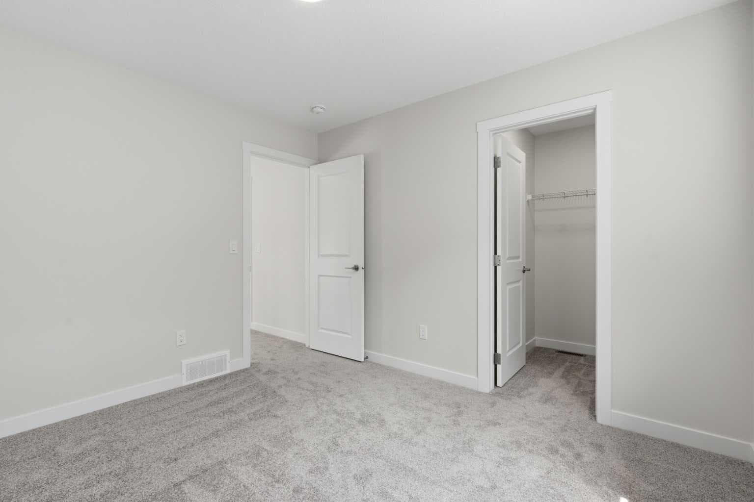 7 Verdure Gate SW