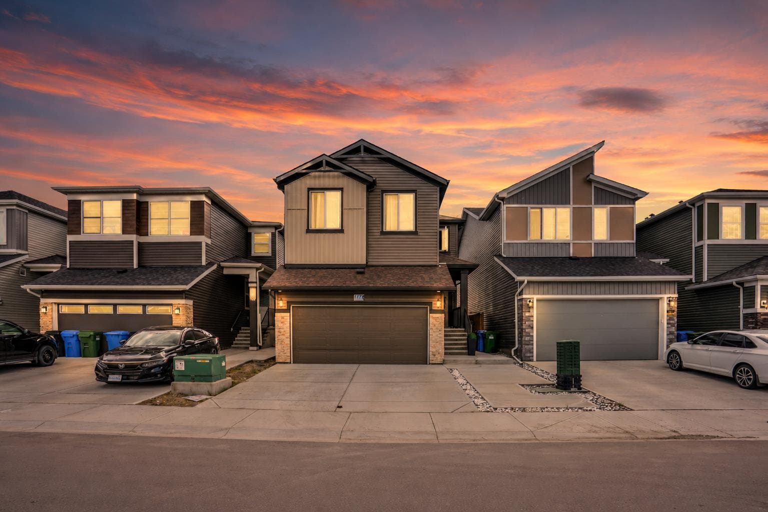 106 Amblehurst Way NW