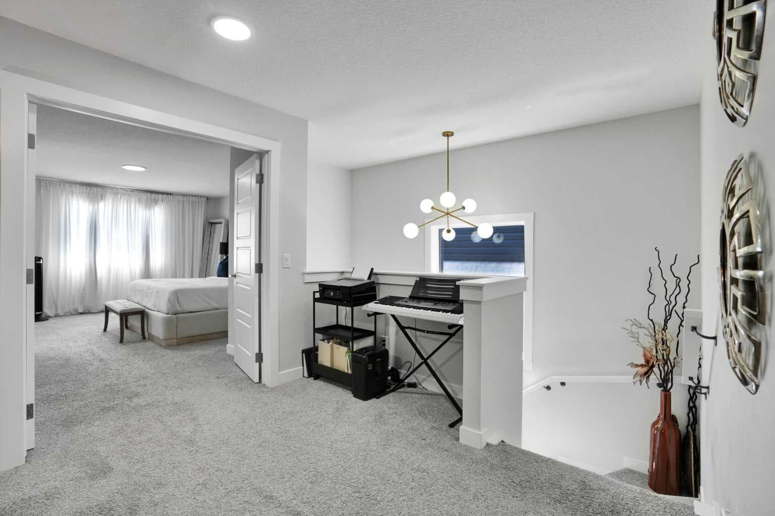 106 Amblehurst Way NW