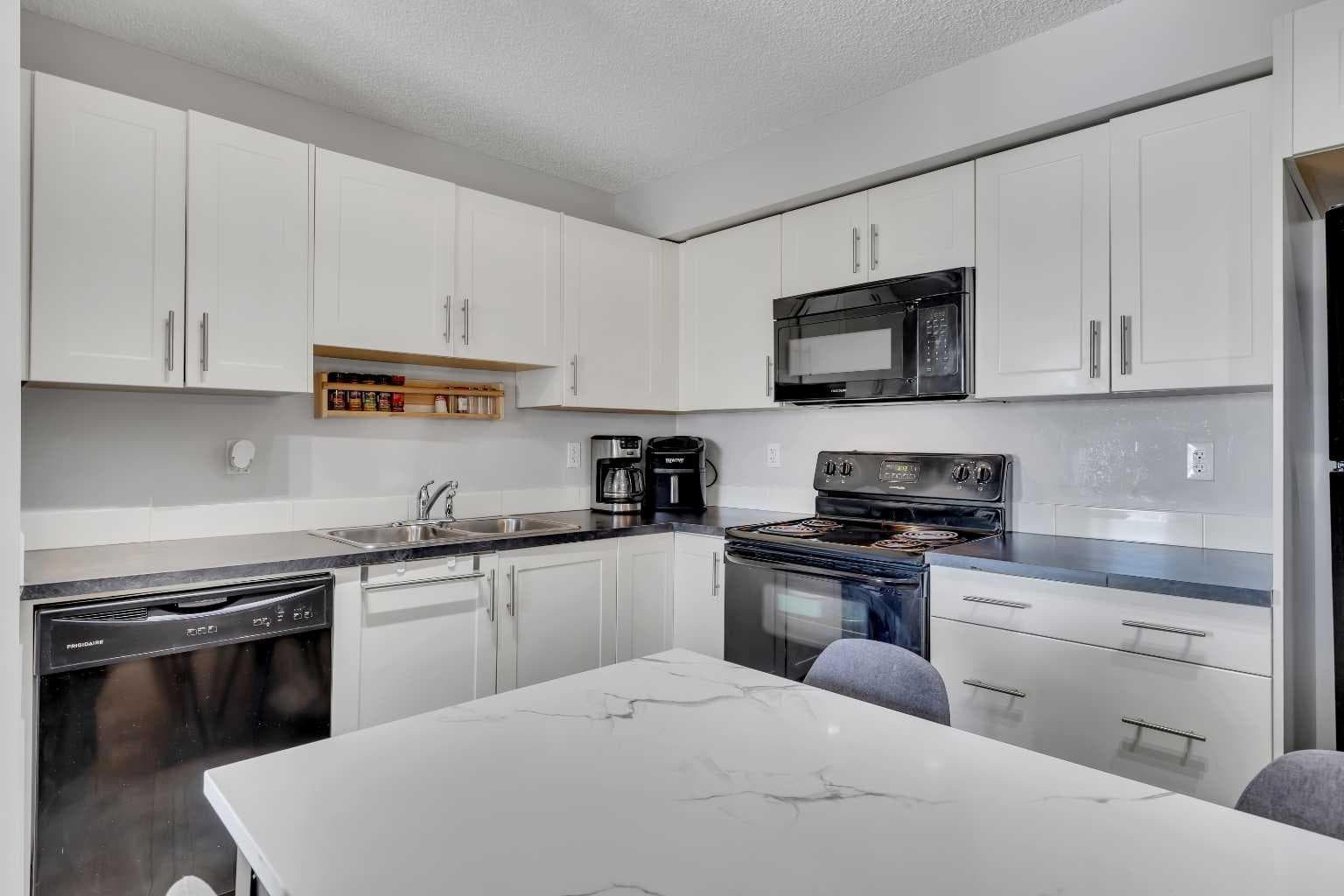 5312, 755 Copperpond Boulevard SE