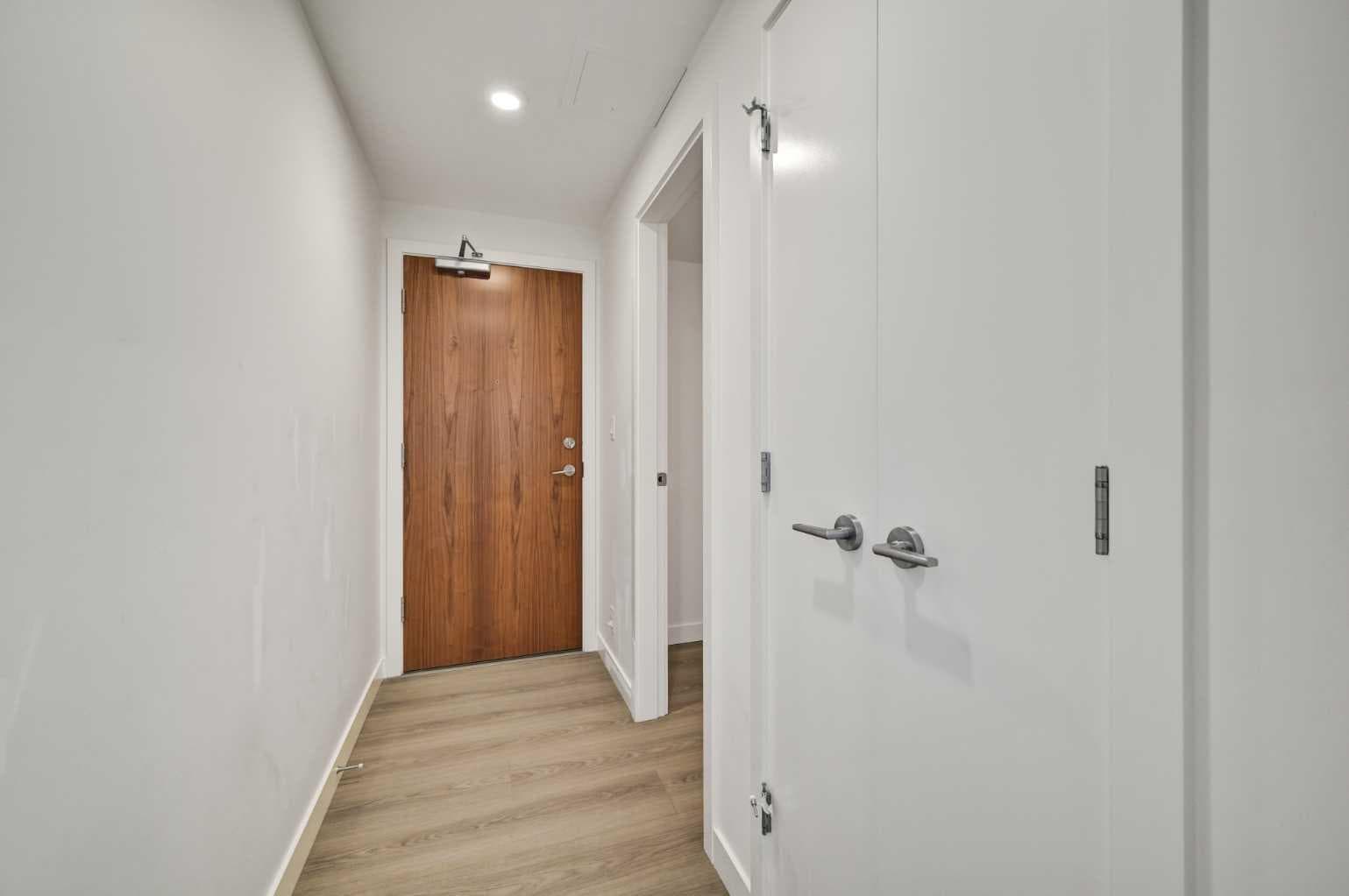 804, 118 Waterfront Court SW