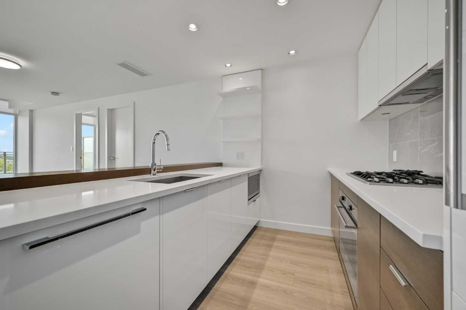 804, 118 Waterfront Court SW