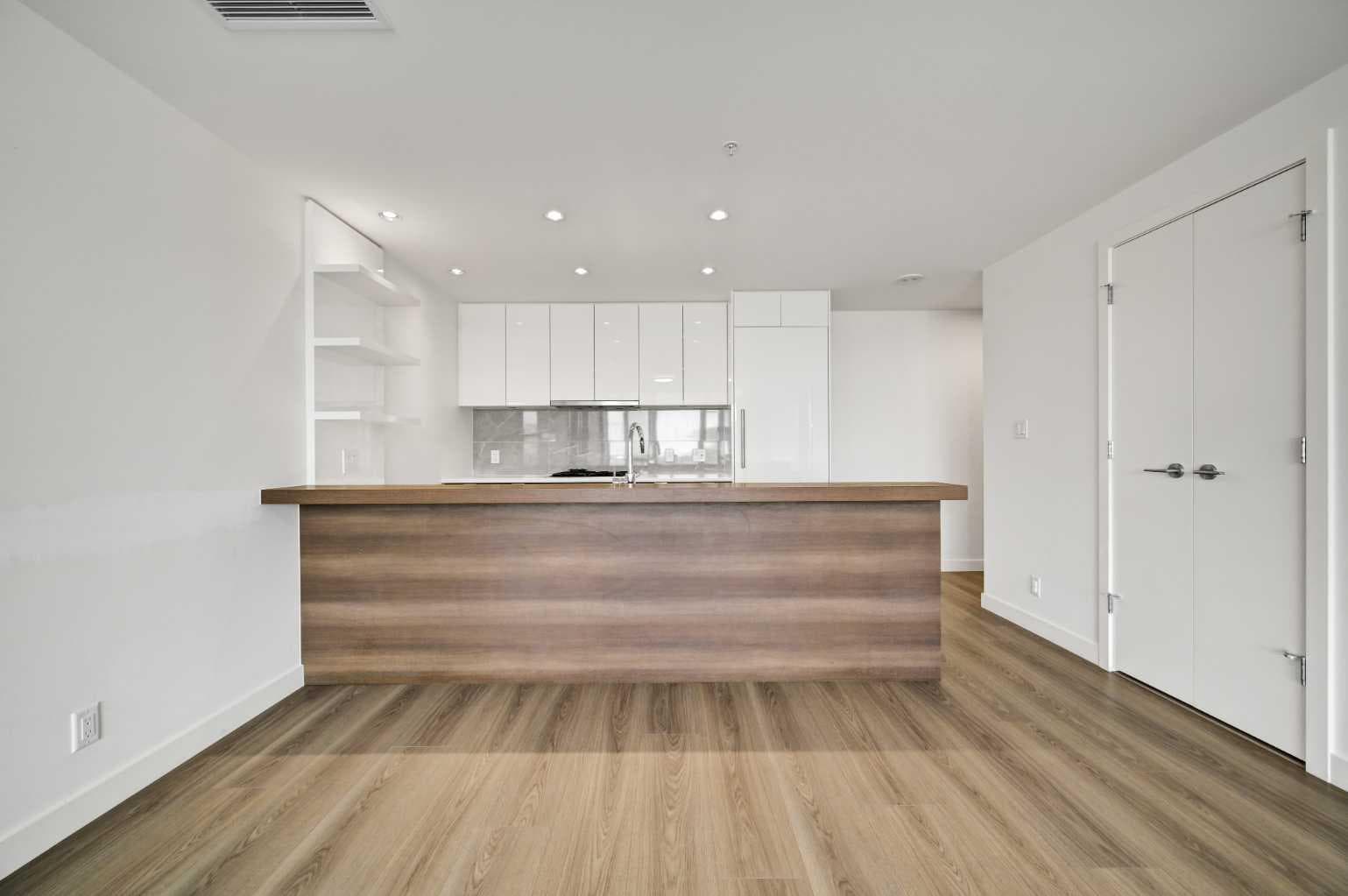 804, 118 Waterfront Court SW