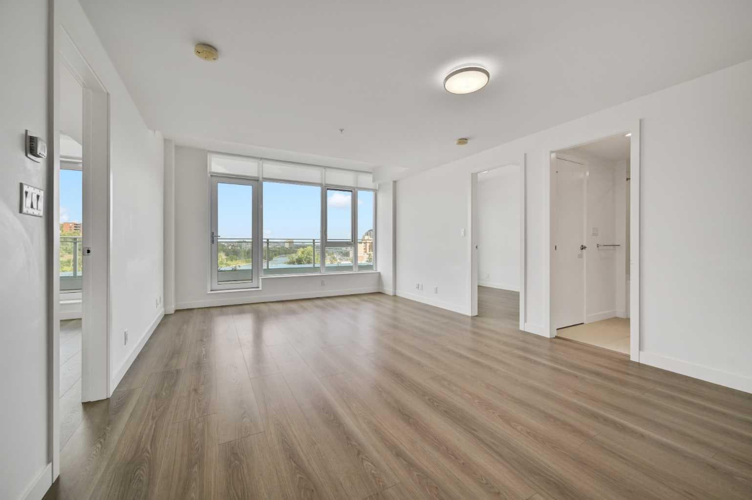 804, 118 Waterfront Court SW