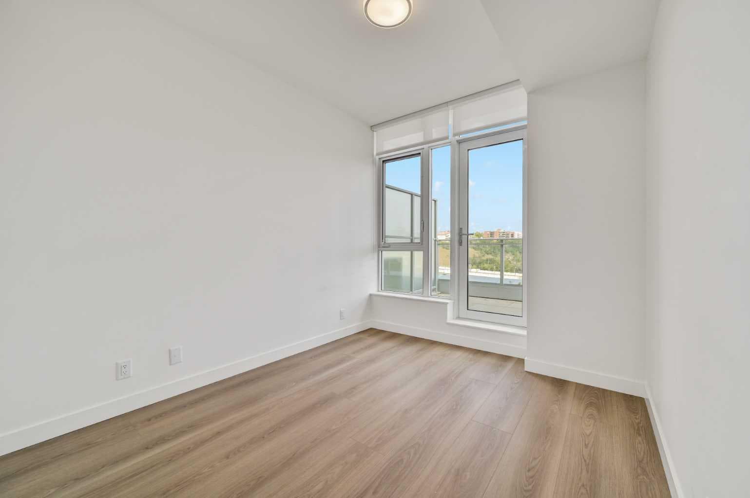 804, 118 Waterfront Court SW