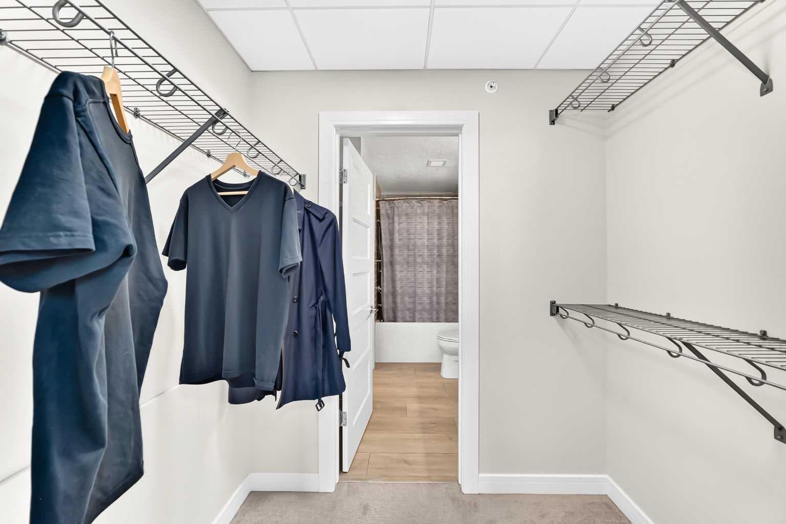 3407, 80 Greenbriar Place NW