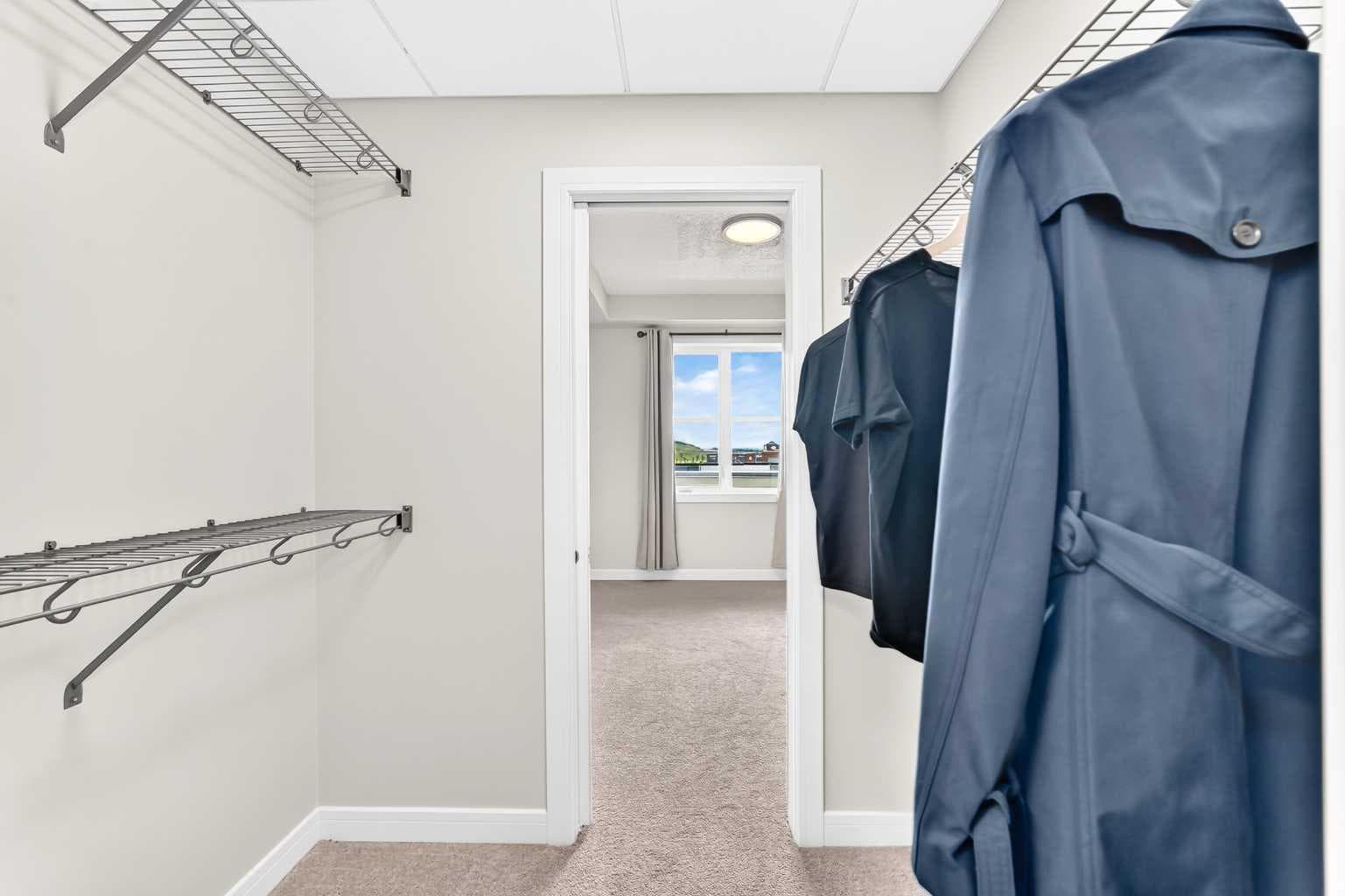 3407, 80 Greenbriar Place NW