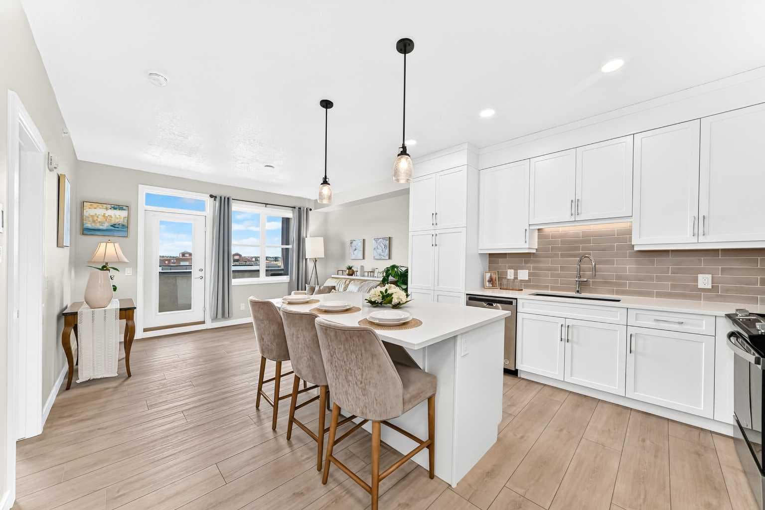 3407, 80 Greenbriar Place NW