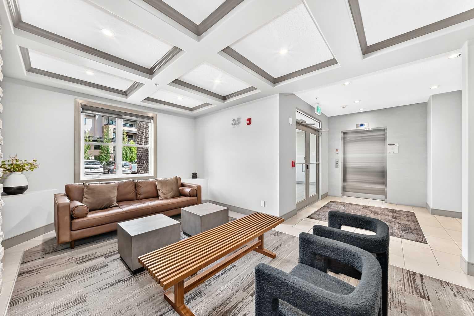 3407, 80 Greenbriar Place NW