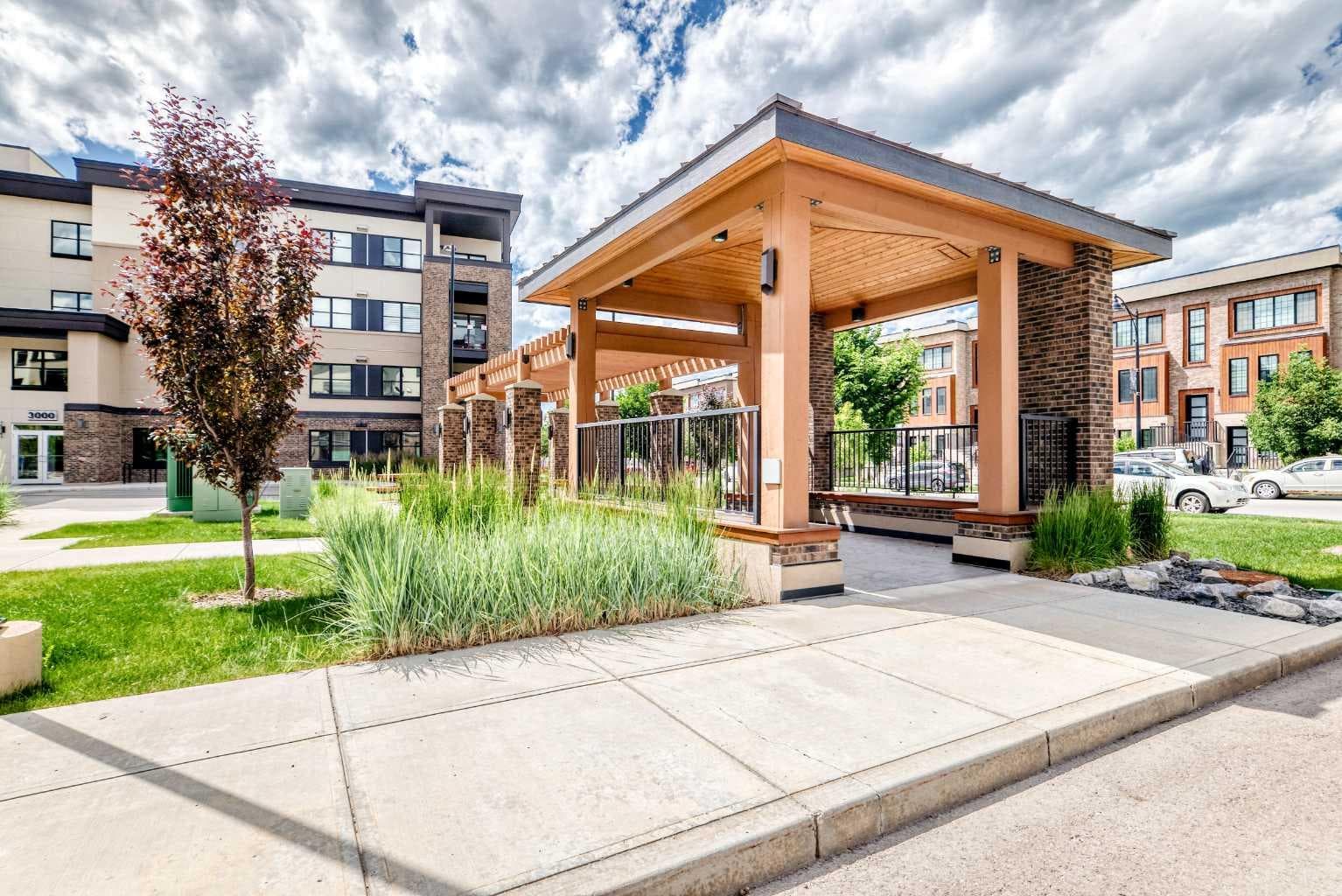 3407, 80 Greenbriar Place NW