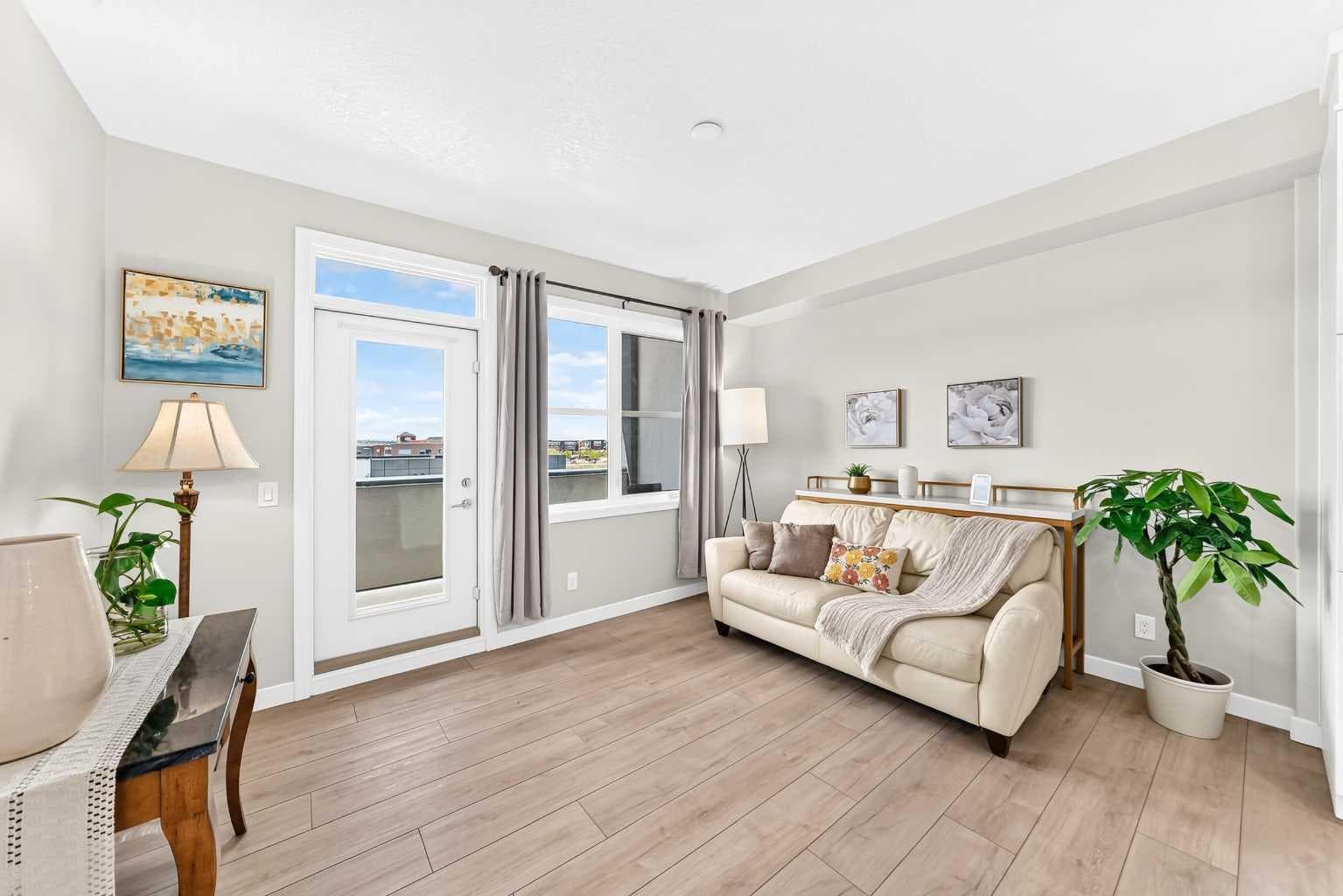 3407, 80 Greenbriar Place NW