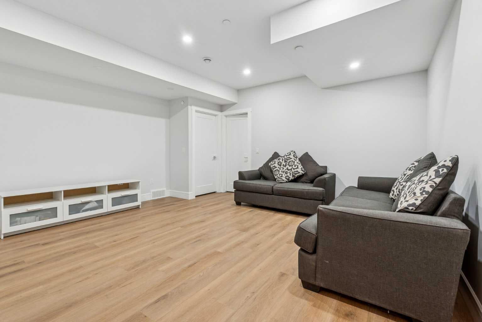 19 Duhram Way 