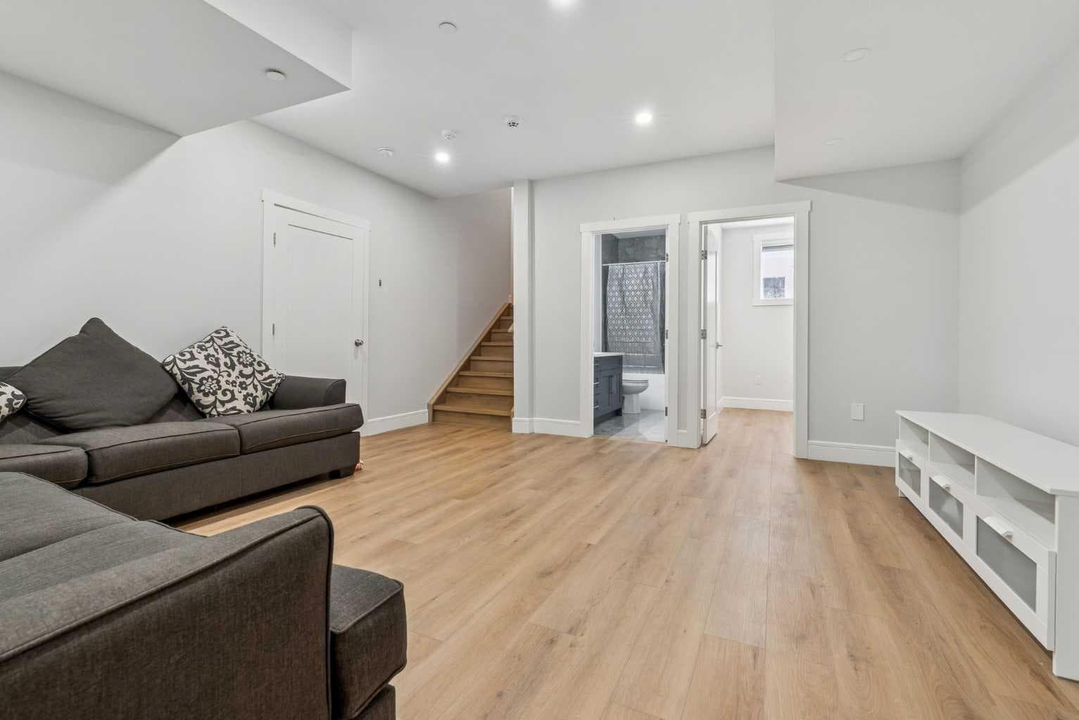19 Duhram Way 
