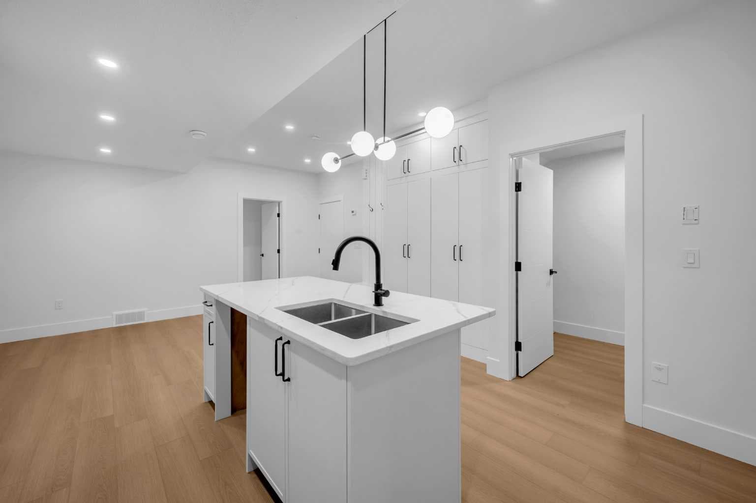 2623 Cochrane Road NW