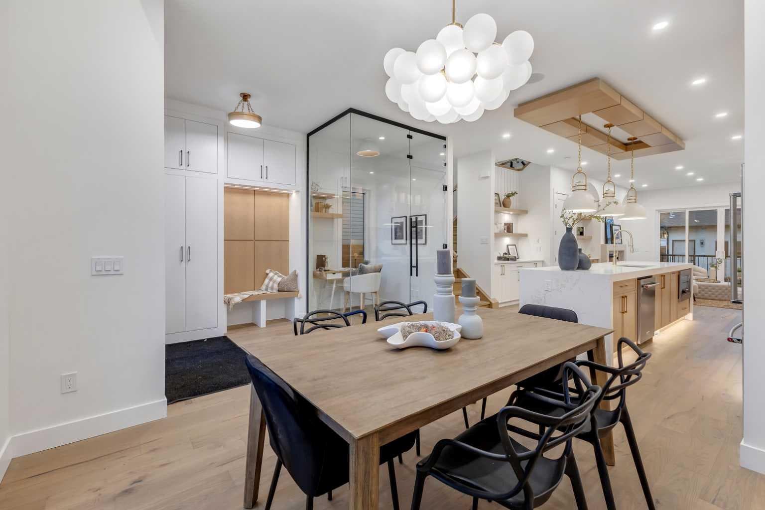 2623 Cochrane Road NW