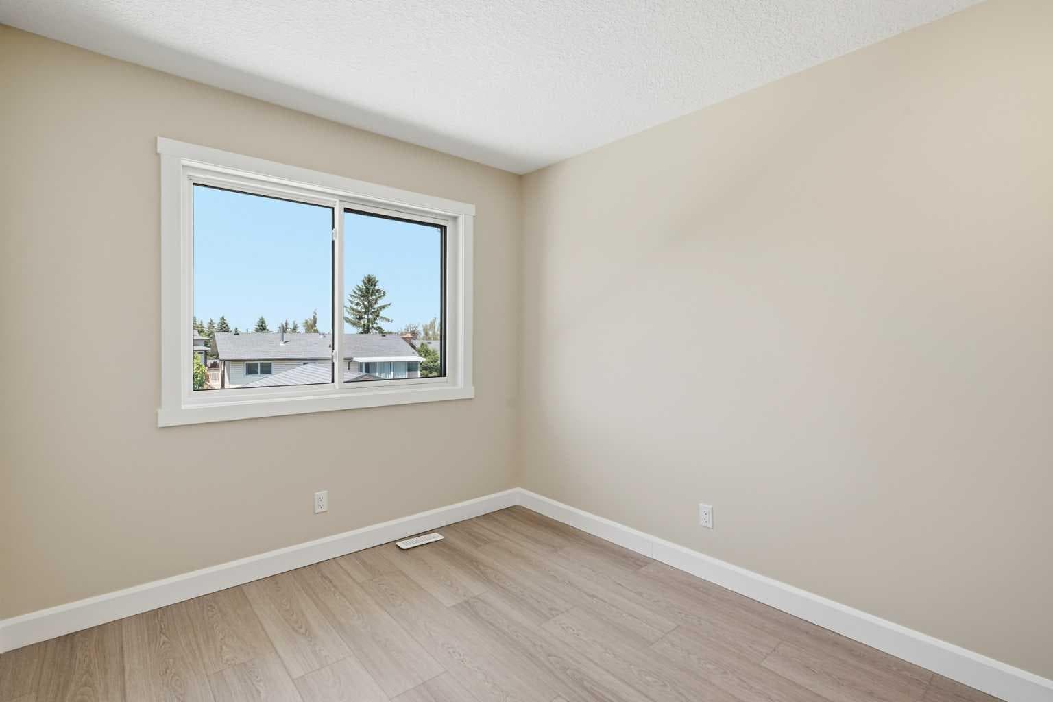 43 Beaconsfield Place NW