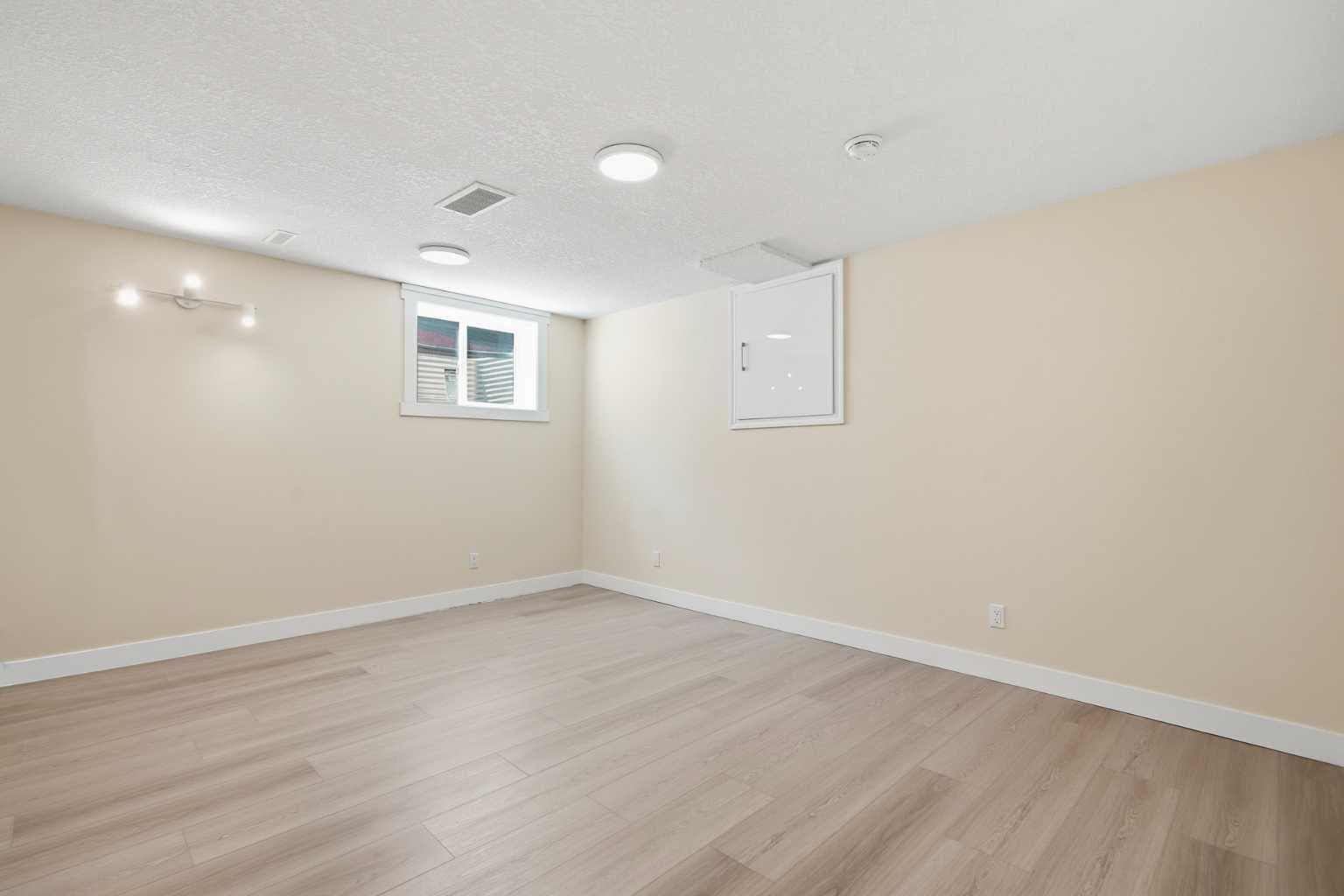 43 Beaconsfield Place NW