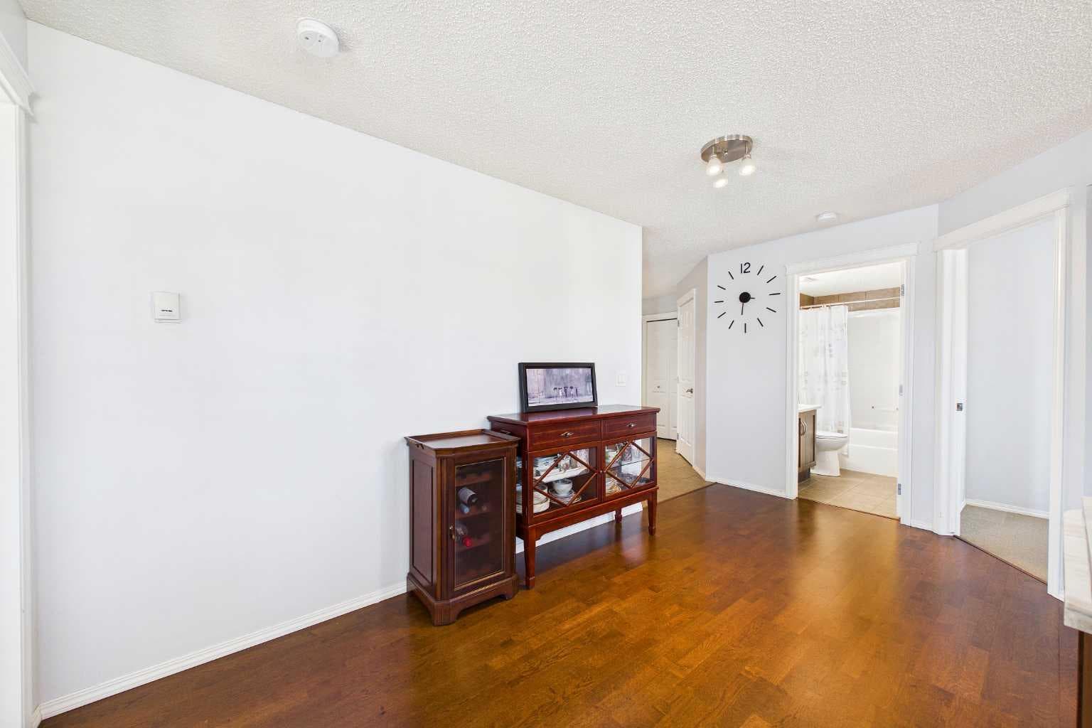 2314, 43 Country Village Lane NE