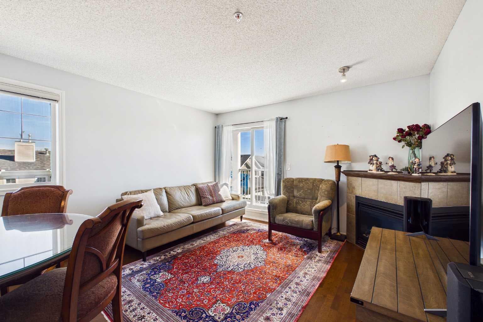 2314, 43 Country Village Lane NE