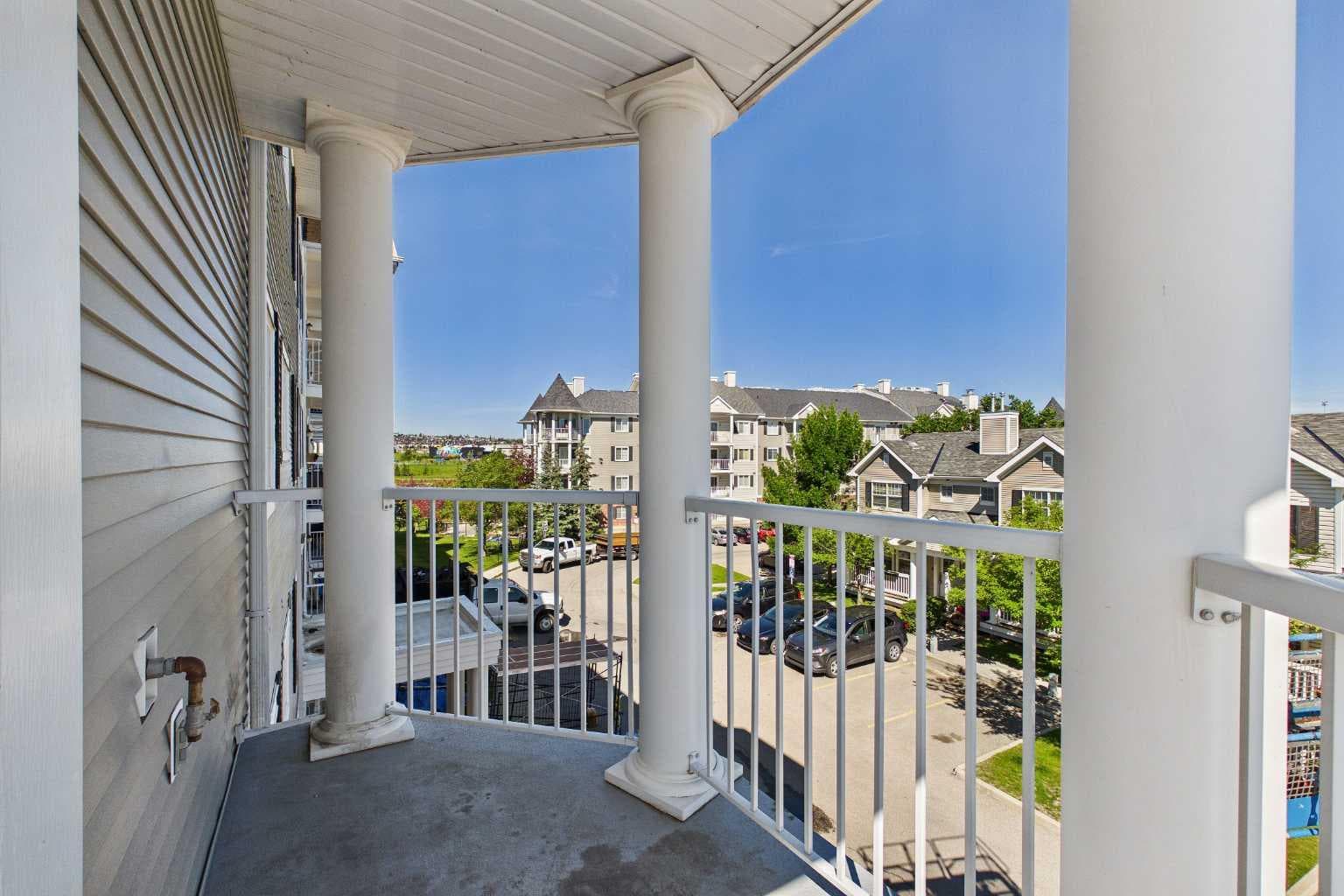 2314, 43 Country Village Lane NE